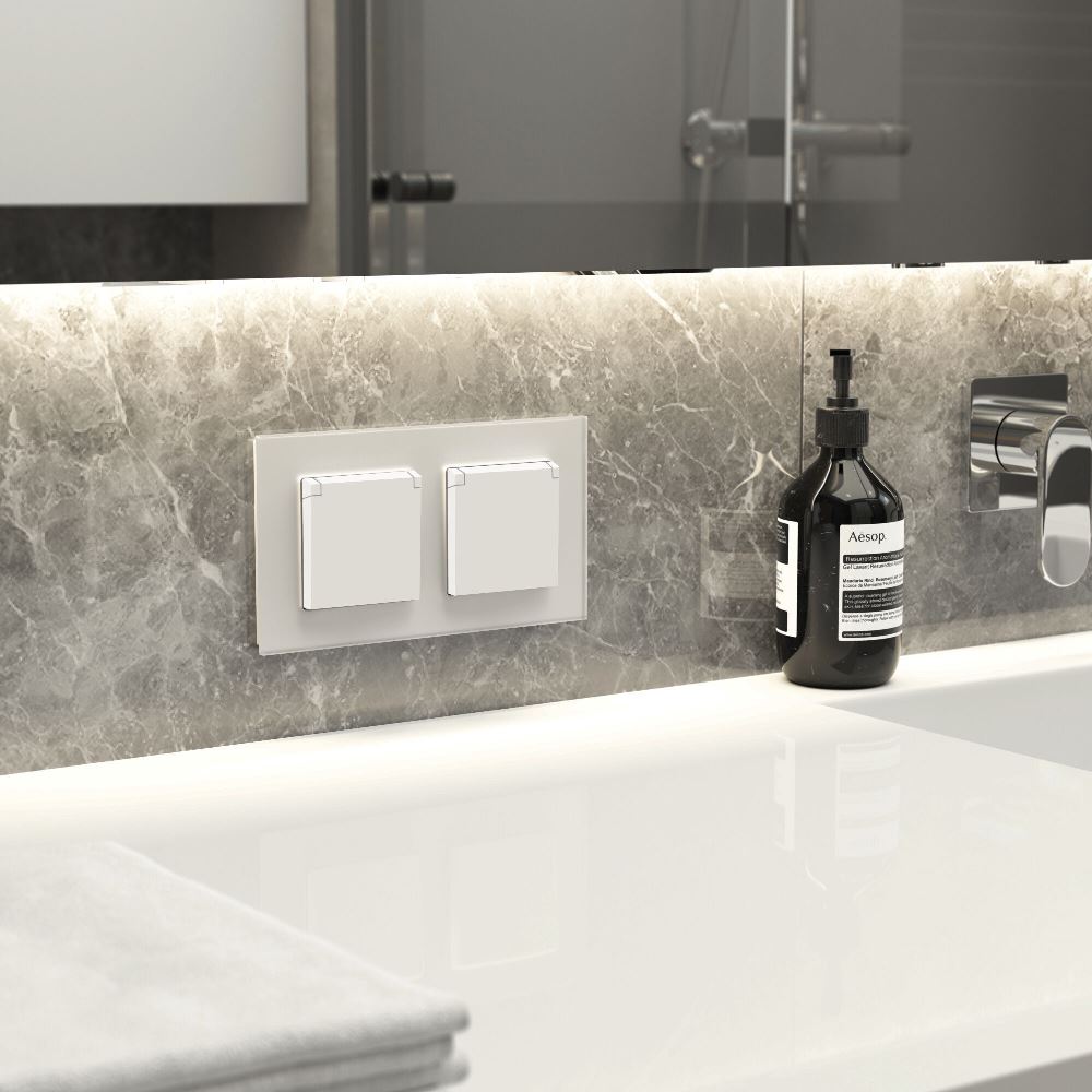 Рамка стеклянная Werkel Senso на 2 поста soft-touch Белый W0023101 — изображение 2