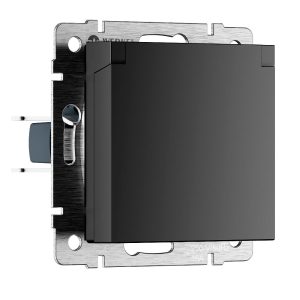 Розетка встраиваемая влагозащищенная Werkel с заземлением, шторками и защитной крышкой Черный матовый W1171208