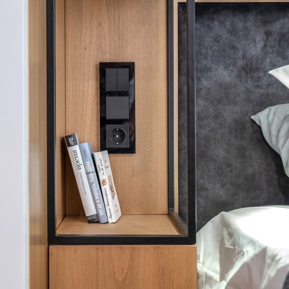 Розетка встраиваемая Werkel с заземлением, безвинтовой зажим Черный матовый W1171308 — изображение 5