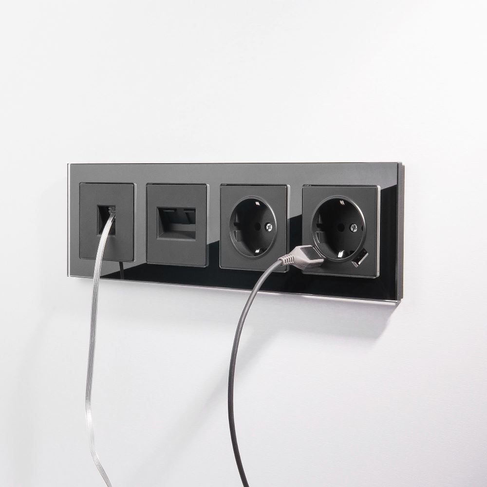 Розетка встраиваемая Werkel с заземлением, шторками и USBх2 Черный матовый W1171508 — изображение 4