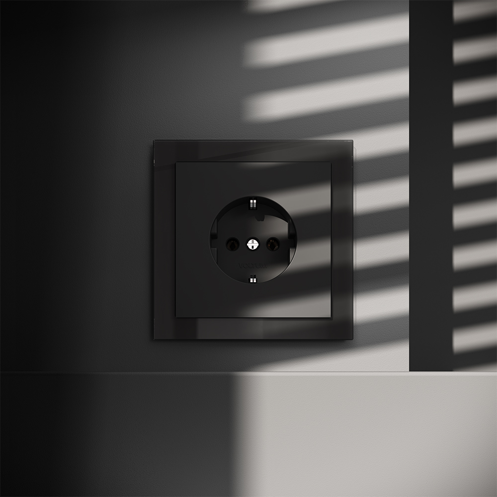 Розетка встраиваемая Voltum S70 с заземлением Soft touch Черный матовый VLS040108 — изображение 4